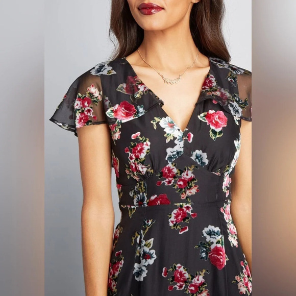 Modcloth X Anna Sui Authentically Chic Textured Gauze Maxi Dress - Picture 2 of 6